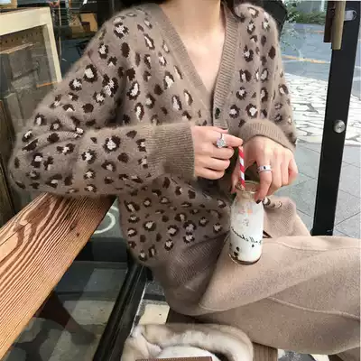 BAO WEN knitted cardigan women's 2021 autumn and winter New V-neck retro thick base shirt temperament casual sweater top