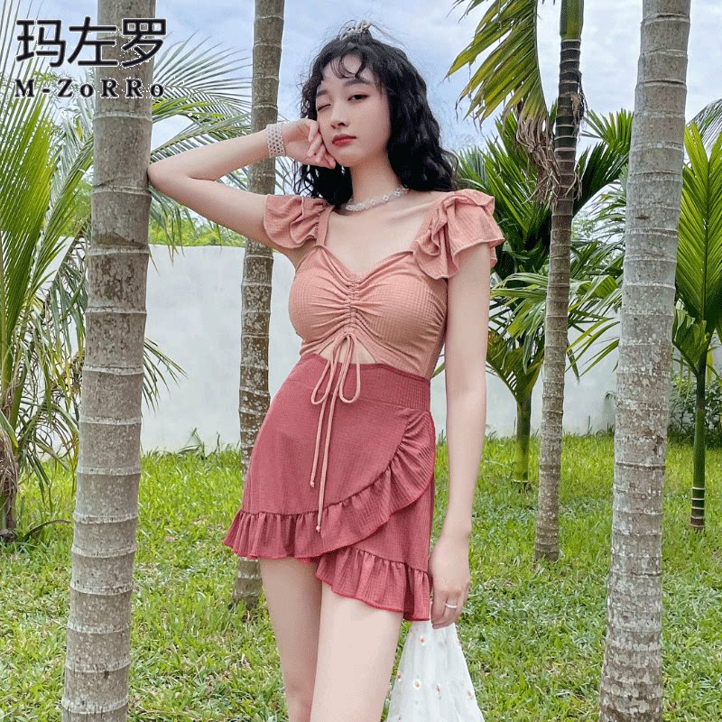 2021 Summer new ins small breasts gather to lean conservative shading students Two style spa holiday bathing ladies