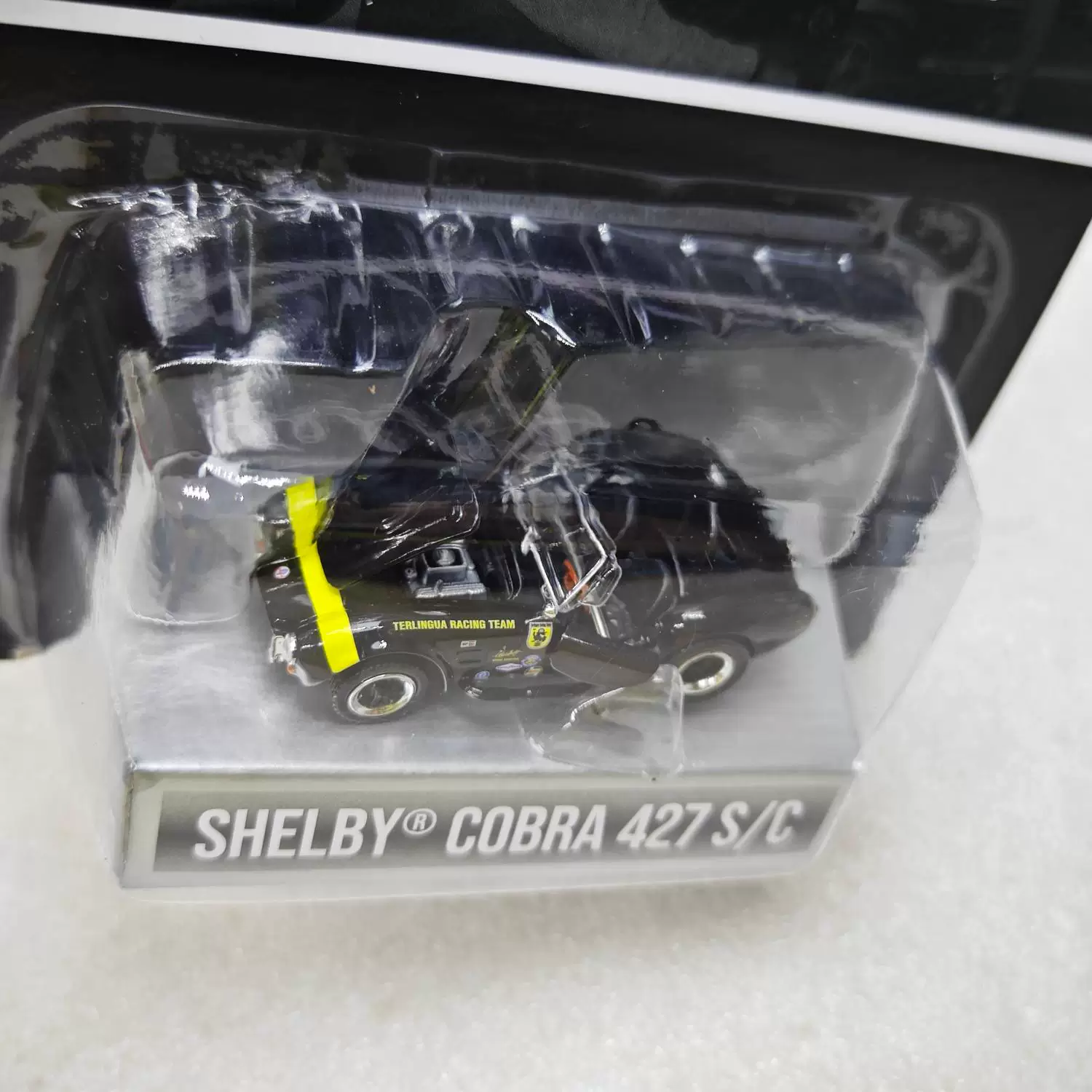ACME 1:64 SHELBY COBRA Shelby Cobra 427 S/C Black Collection