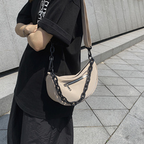 Net red ins Super fire crossbody bag women 2021 New Tide chain bag women Summer shoulder bag niche design bag