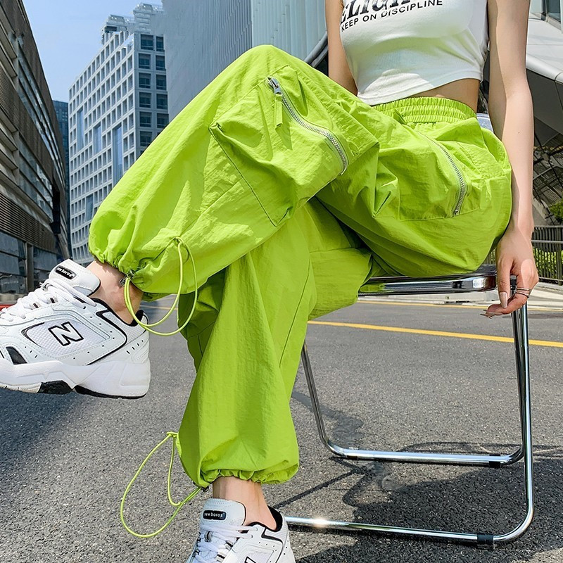2026 New American-Style Cargo Pants for Women, Summer Thin Ice Silk Sports Pants, Sun Protection Hiking Sports Two-Way Wear Paratrooper Pants