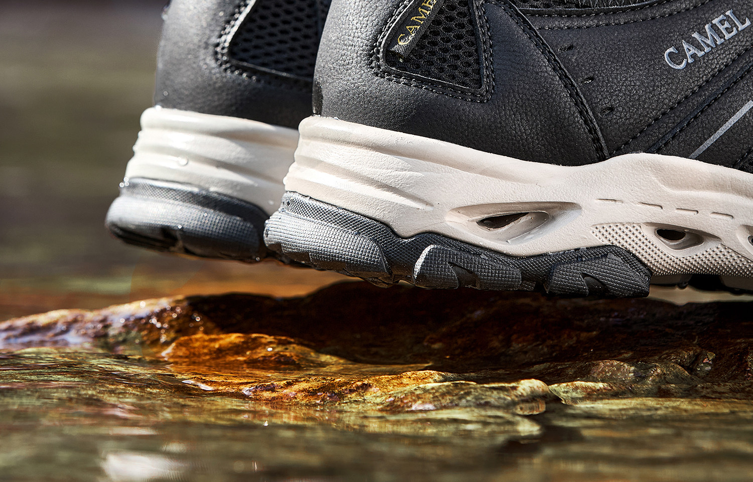 Mesh обувь 骆驼男鞋2025夏季新款户外休闲 𫔮徒步鞋男运动凉鞋透气网面溯溪鞋男 Camel