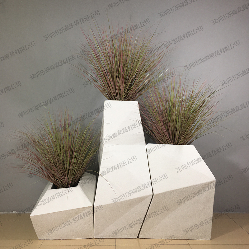 Nordic Minimalist Floor Large Flower Pot Fiberglass Geometry Florator Hotel Rhomboid Vase Emulated Flower And Grass Suit Pendulum