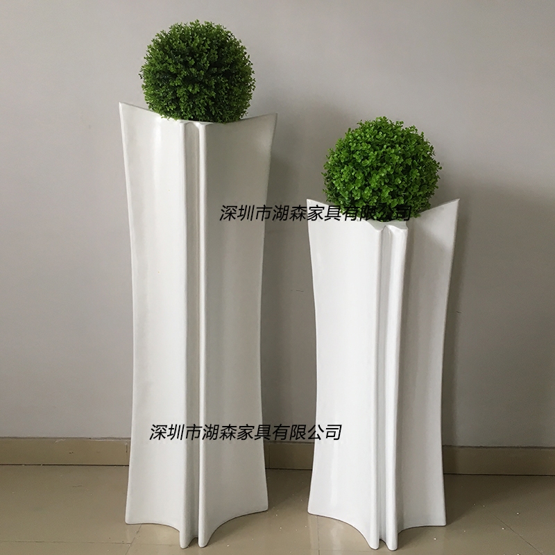 Minimalist modern white geometric florist outdoor waterproof green plant Flower Pots Pendulum hotel lobby Floor Composition Vases