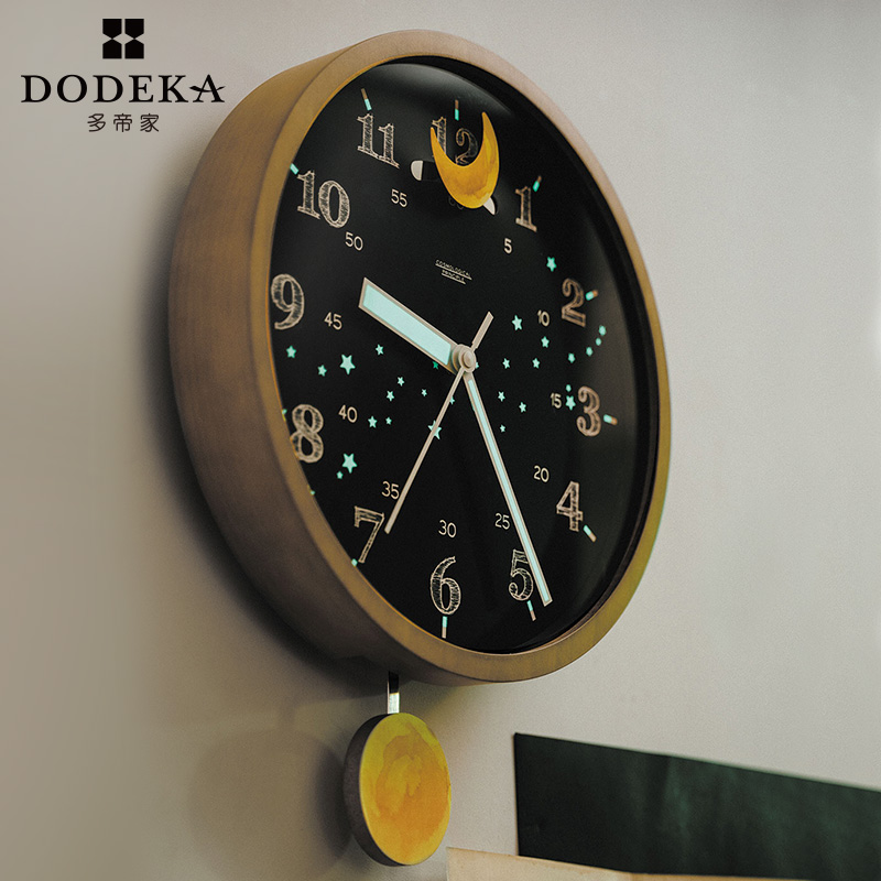 Duodijia modern simple Nordic wall clock creative fashion swing clock Living room bedroom silent clock luminous clock