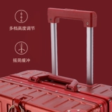 Бордовый чемодан для невесты