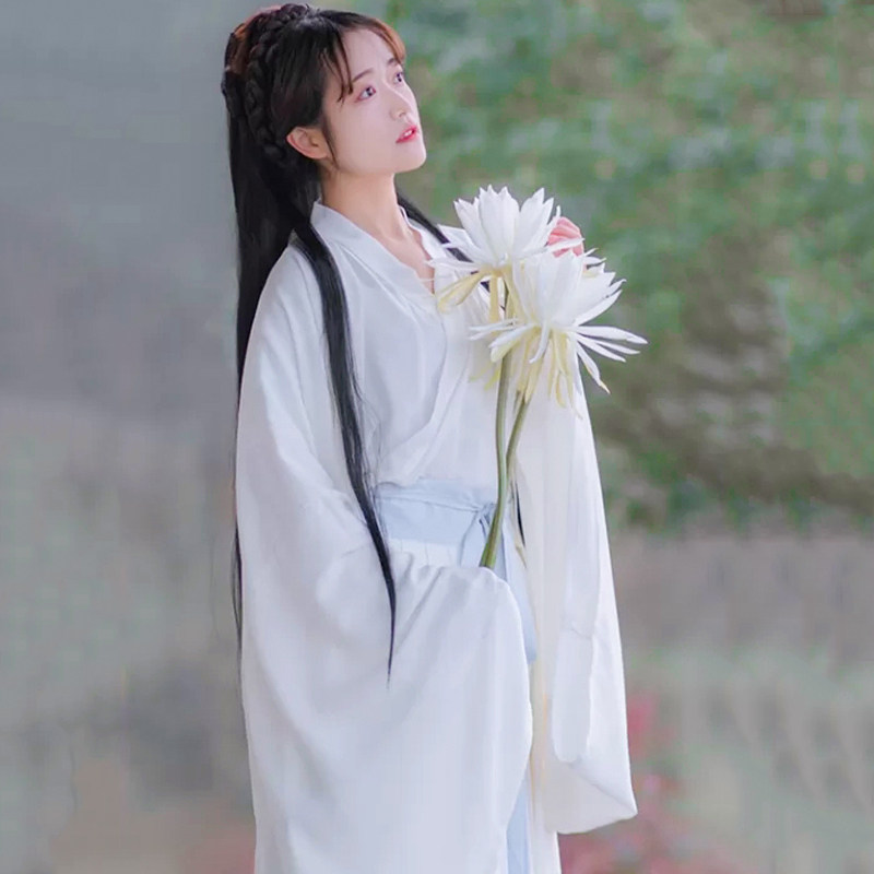 Photo Gallery Photography Ancient Clothes writing true Han clothes props Handheld long pole emulation Pan Ancient Wind Photo Walking Show Shooting Decoration