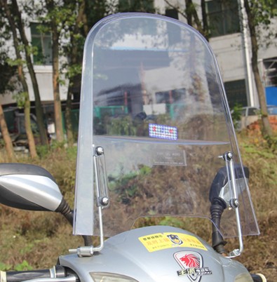 Electric car scooter windshield locomotive windshield imported PC press constant electric vehicle windshield glass