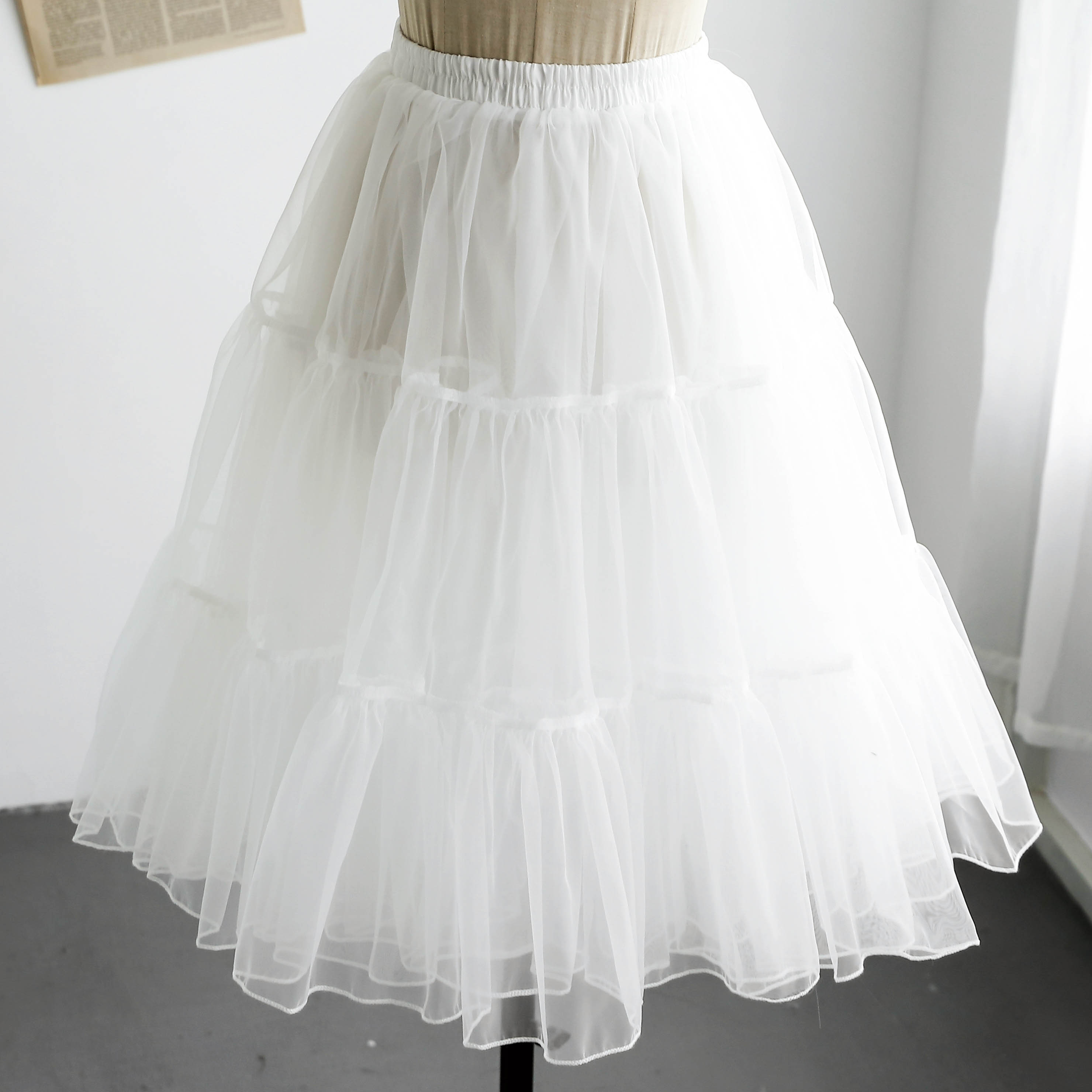 Lolita skirt support daily violent soft yarn support lolita boneless petticoat 60CM long version tutu skirt skirt