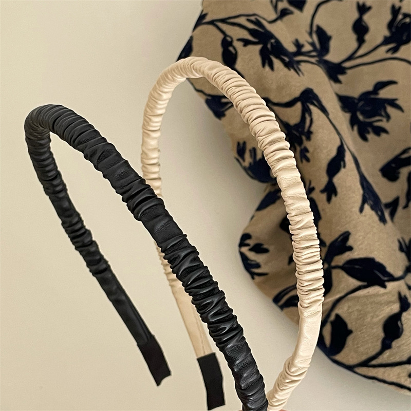 Korean version of ins retro folded small intestine thin version PU imitation leather headband simple and fresh to go out with travel hairpin