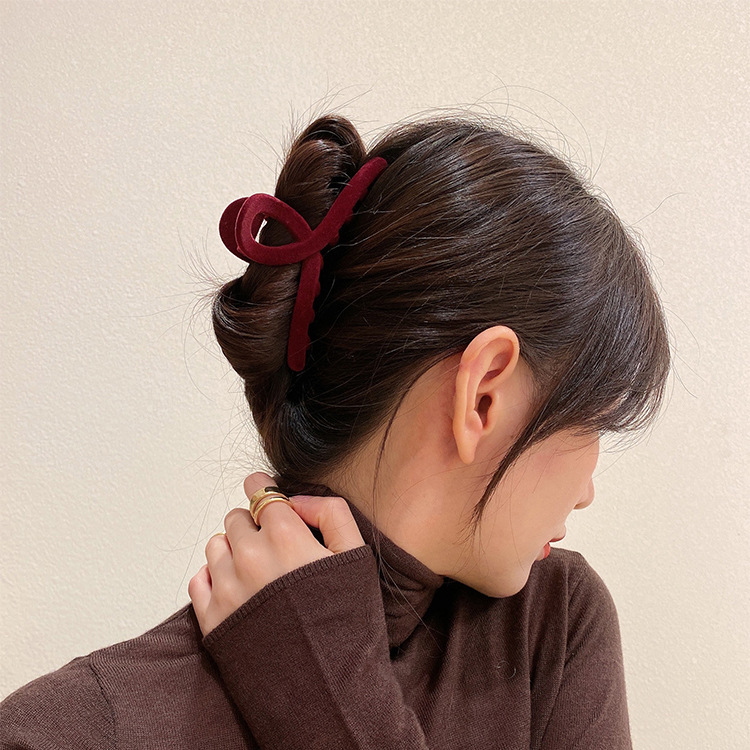 Retro Velvet Catch Clip Temperament Head Accessories Female Korea Nets Red Ins Rear Brain Spoon Grip Clip 100 Hitch Hairpin Clip Hair Clip