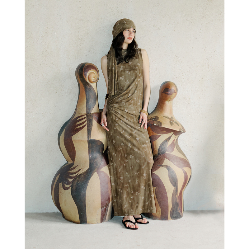 Loose Twisted Straight Sleeveless Mesh Printed Dress with a Vintage Holiday Vibe and a Stylish Knitted Tank Top Long Dress Loose Twisted Straight Sleeveless Mesh Printed Dress with a Vintage Holiday Vibe and a Stylish Knitted Tank Top Long Dress