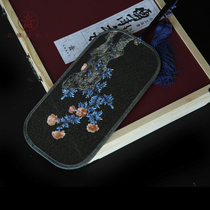  Huajincheng handmade xtreme tapestry Su embroidery snail mother-of-pearl fan Home decoration Ancient style group fan Chinese style gift fan