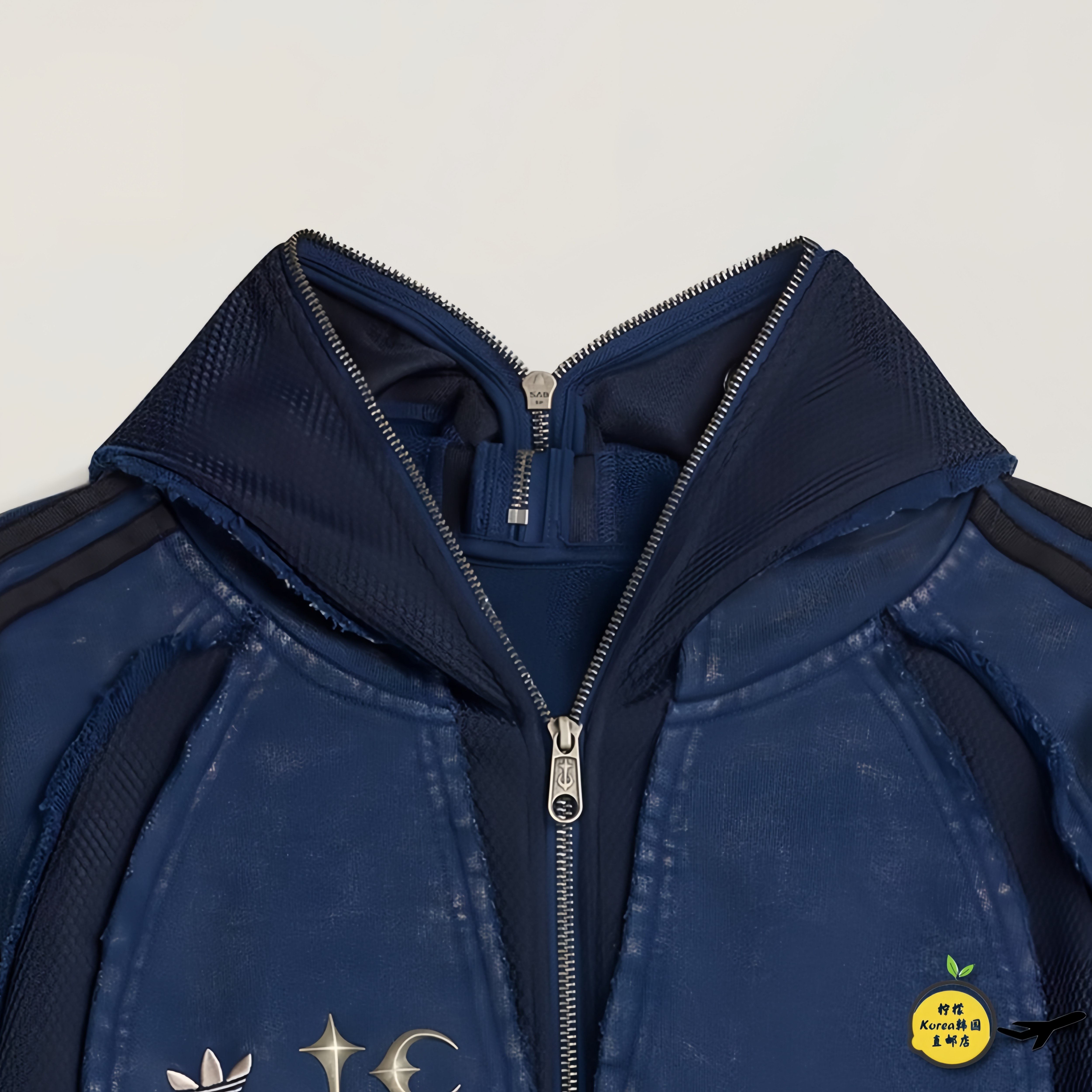 THUG CLUB x Adidas 联名午夜蓝夹克外套，2025最火的蓝标外套！值得买