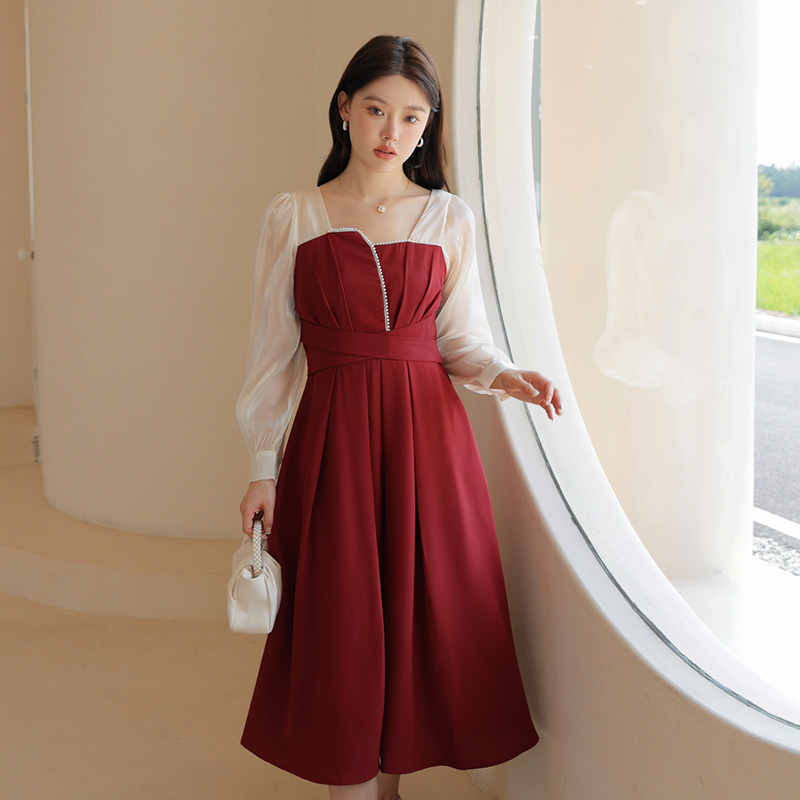 Slightly Chubby Girls Wear Dresses to Cover Their Belly and Look Slimmer, Plus-Size Women's Clothing, Autumn Age-Reducing, High-End Red Dress