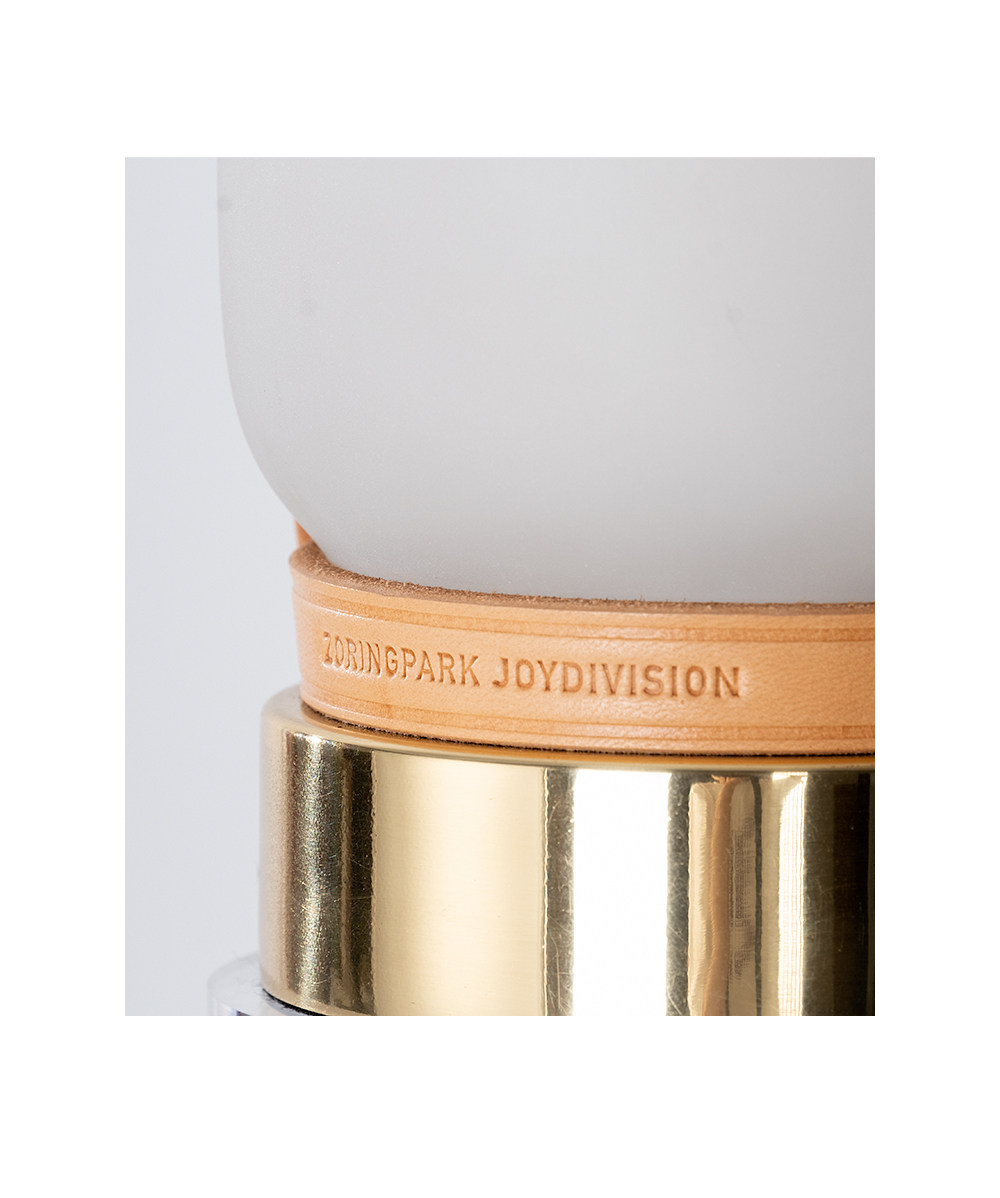 ZORINGPARK JOYDIVISION 年輪公園 真鍮 ガラス 充電式 キャンプ テーブルランプ ハンドランプ - ショップ  JOYDIVISION 収納用品 - Pinkoi