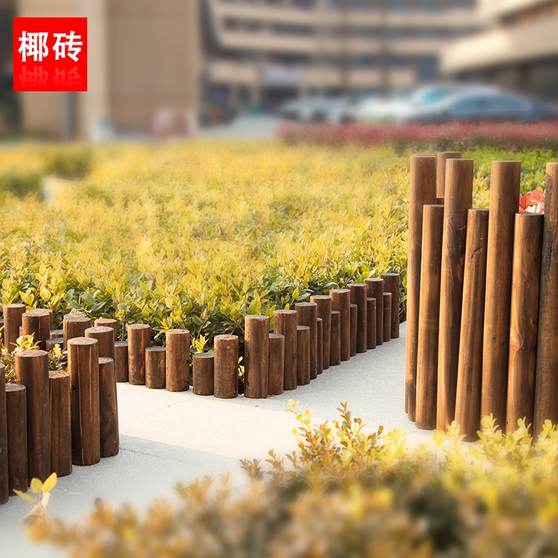 Courtyard anti-corrosion wood fence garden lawn fence balcony partition decoration round wood fence imported pine pile custom