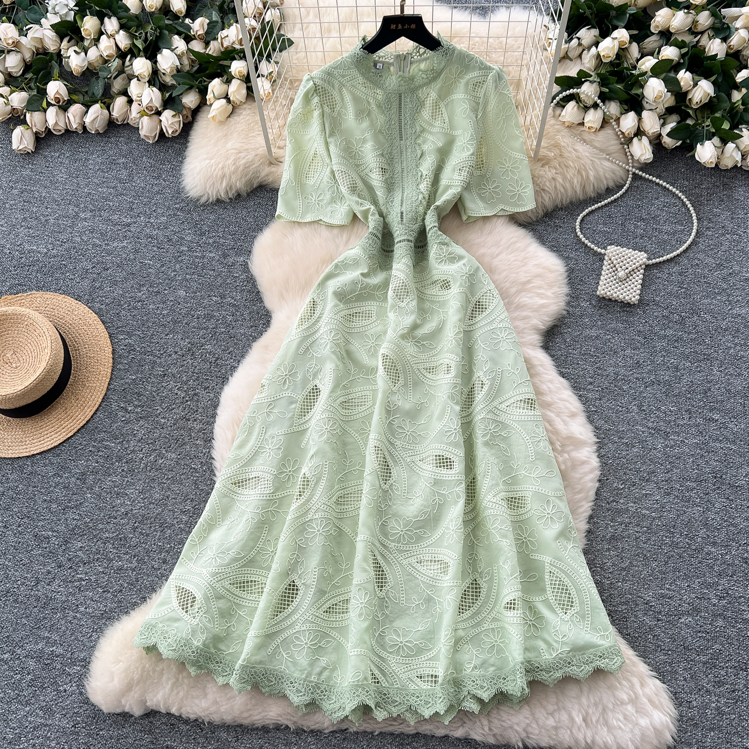 French high-end retro heavy industry embroidered waist short-sleeved dress - Image 5