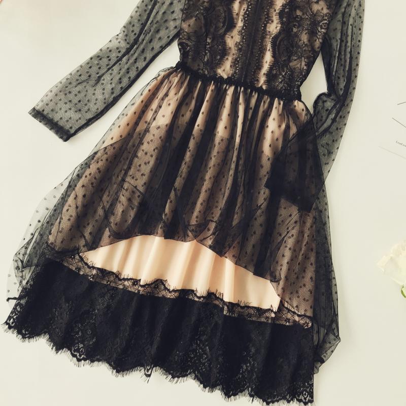 Chic đầu thu mới retro khí chất màu đen điểm sóng phối cảnh lông mi lưới ren váy siêu cổ tích màu sợi váy váy yếm thắt eo