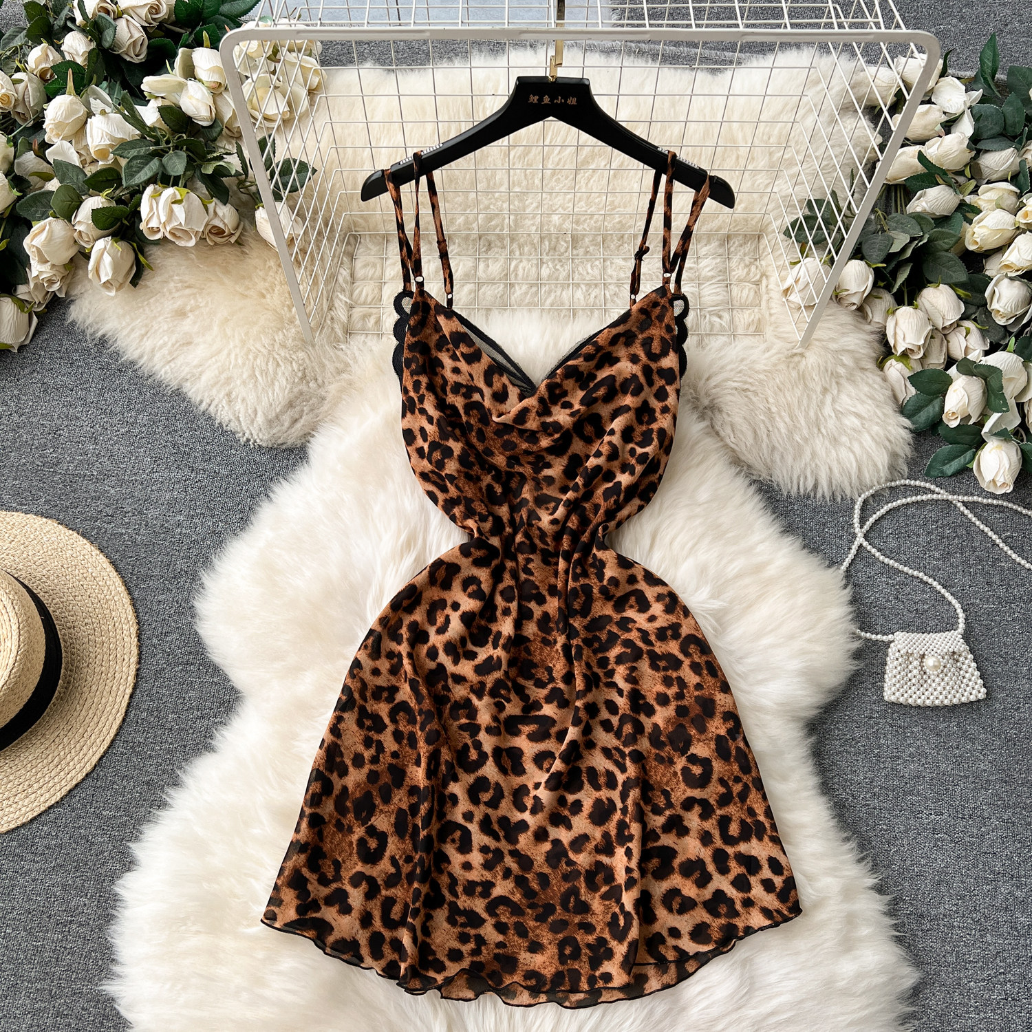 Chillgio Frauen sexy Leopard Spaghetti träger Kleid Sommer Mini Pyjama Nachthemd schiere Mode Schmetterling Swinging Kragen Nachthemden – Detail 2
