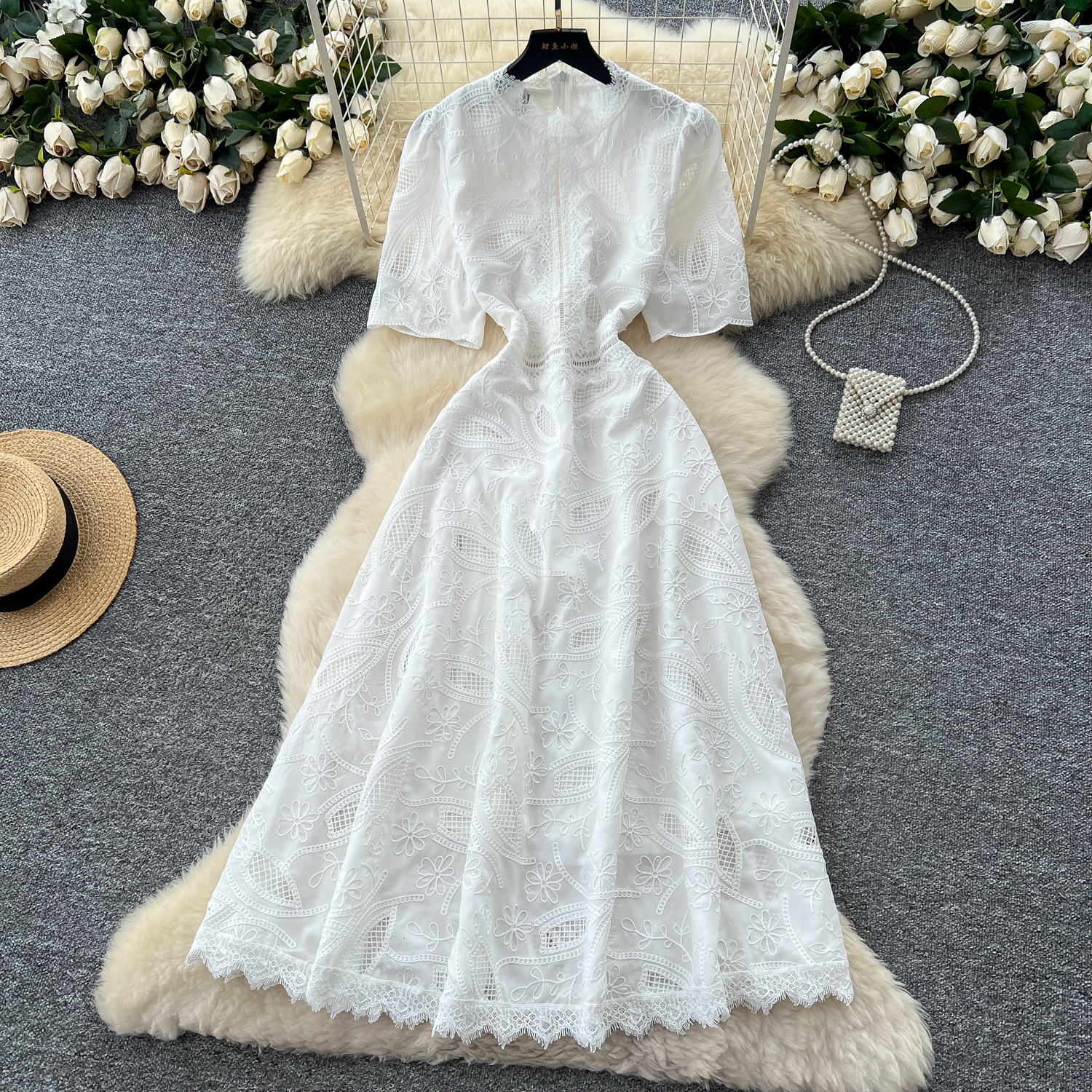 French high-end retro heavy industry embroidered waist short-sleeved dress - Image 4