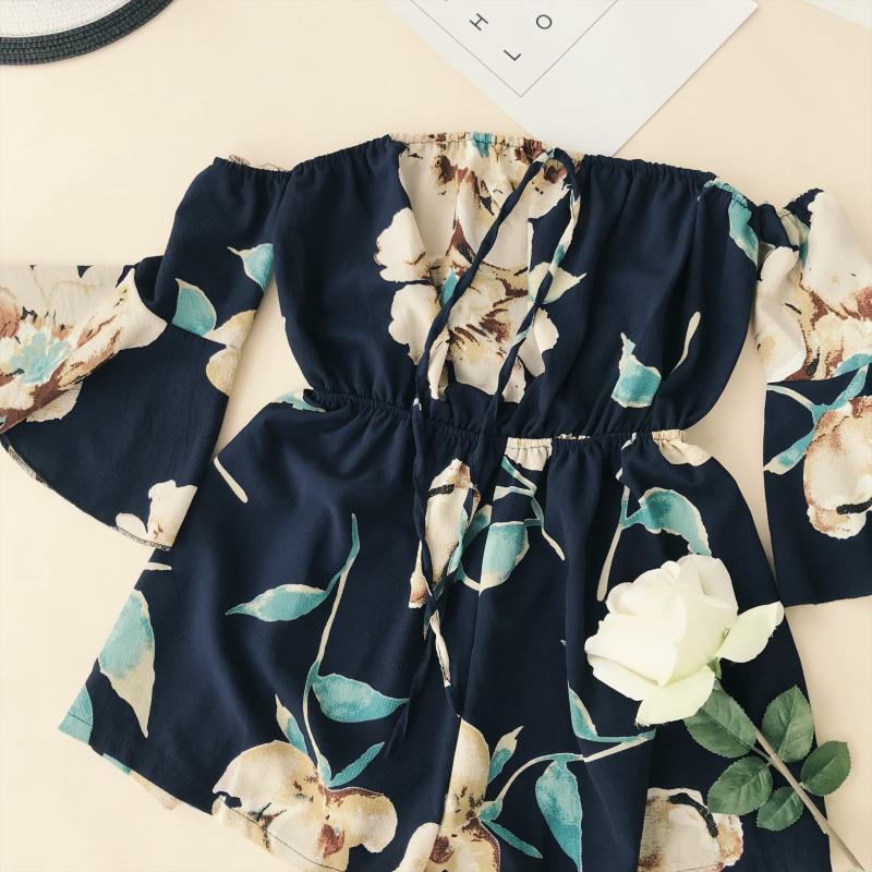 Châu Âu và Hoa Kỳ phong cách kỳ nghỉ ống gợi cảm hàng đầu treo cổ áo quây ống tay áo hở lưng eo rộng chân quần short jumpsuit bên bờ biển phụ nữ quần sooc bò nữ