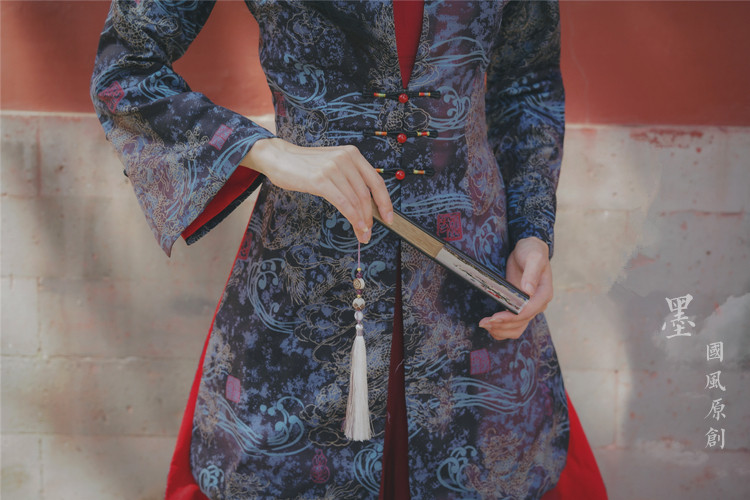 Декоративный веер 墨家新品「鹤舞」原创仙鹤松树古风仿真丝竹扇扇子折扇流苏扇坠