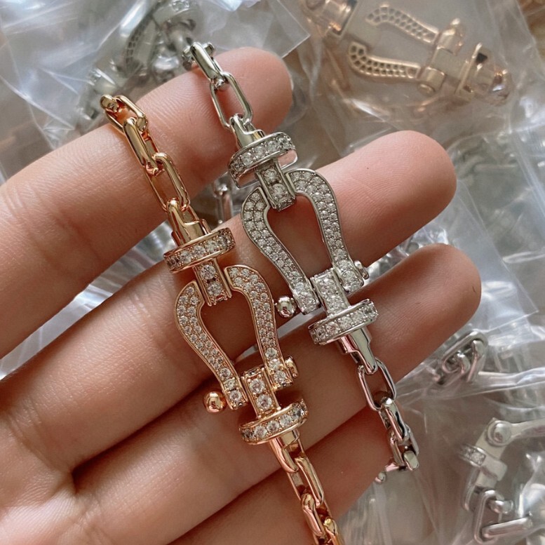Bracelet 2022 New Model Light Luxury Friendship 18K Rose Gold 925 Silver Sterling Silver Horseshoe Clasp High-End Bracelet for Women Bracelet 2022 New Model Light Luxury Friendship 18K Rose Gold 925 Silver Sterling Silver Horseshoe Clasp High-End Bracelet for Women