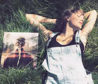 Genuine Mildew Taylor Swift Album Taylor Swift Evermore Green Glue 2LP Record