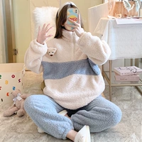 1315 Маленький подвесной медведь синий