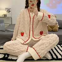 9319 Клубничный рисунок