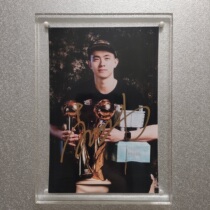 Liaoning Mens Basketball Championship Zhao Jiweis autographed photo (6-inch autographed not printed)