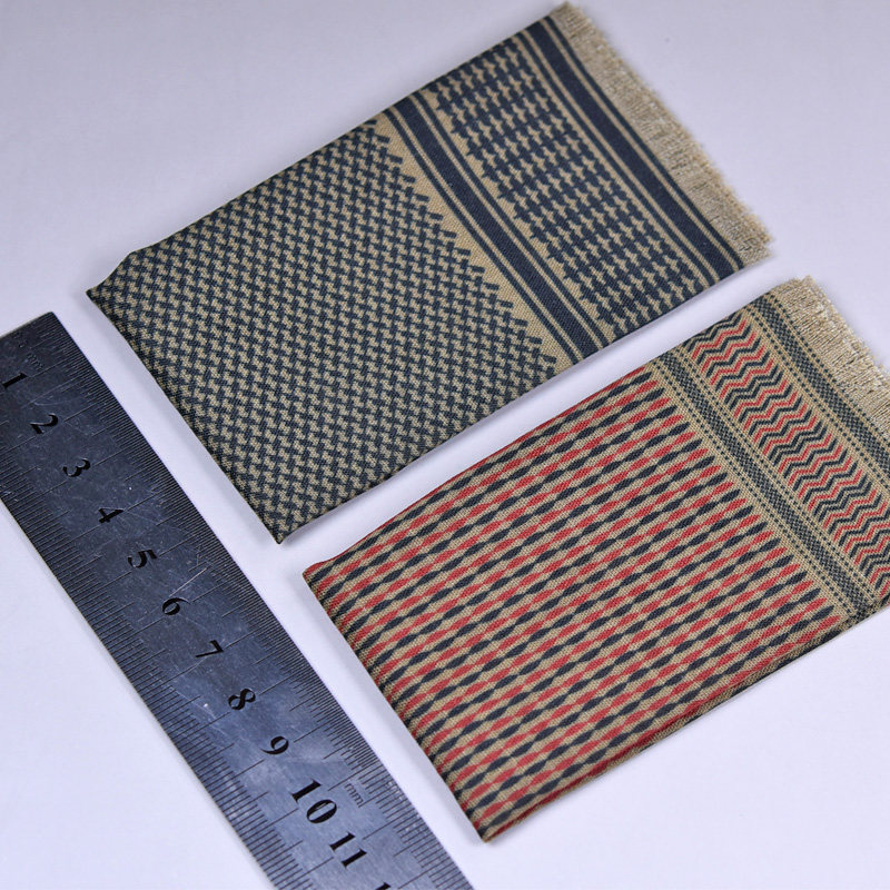 Spot 4 crown 1 6 soldiers with scarf square scarf nonDAM military dolls scattered