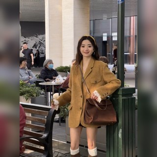 Retro Cashmere Outwear for Women in Winter 2025 New Style Lazy Elegant Work Clothing Casual Thickeneded Khaki Suit Jacket