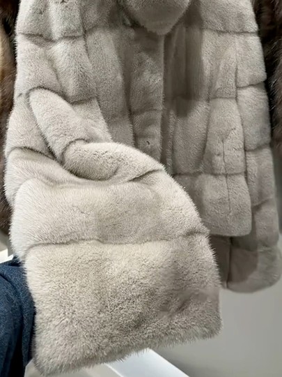 高级感轻奢立领分层毛毛外套女装秋冬新款洋气上档次宽松保暖外套