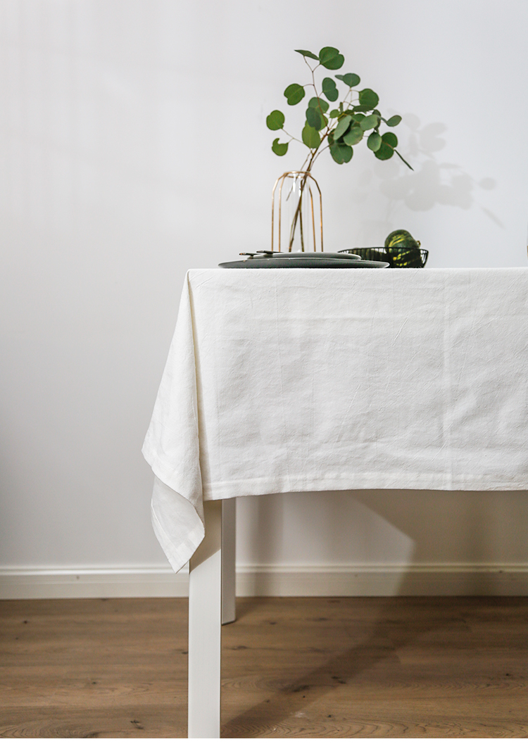 Tại thời điểm này, căn phòng này nguyên bản màu đỏ vải cotton và khăn trải bàn khăn trải bàn cà phê vải bọc gió Bắc Âu khăn trải bàn trắng khăn trải bàn - Khăn trải bàn khăn trải bàn ăn