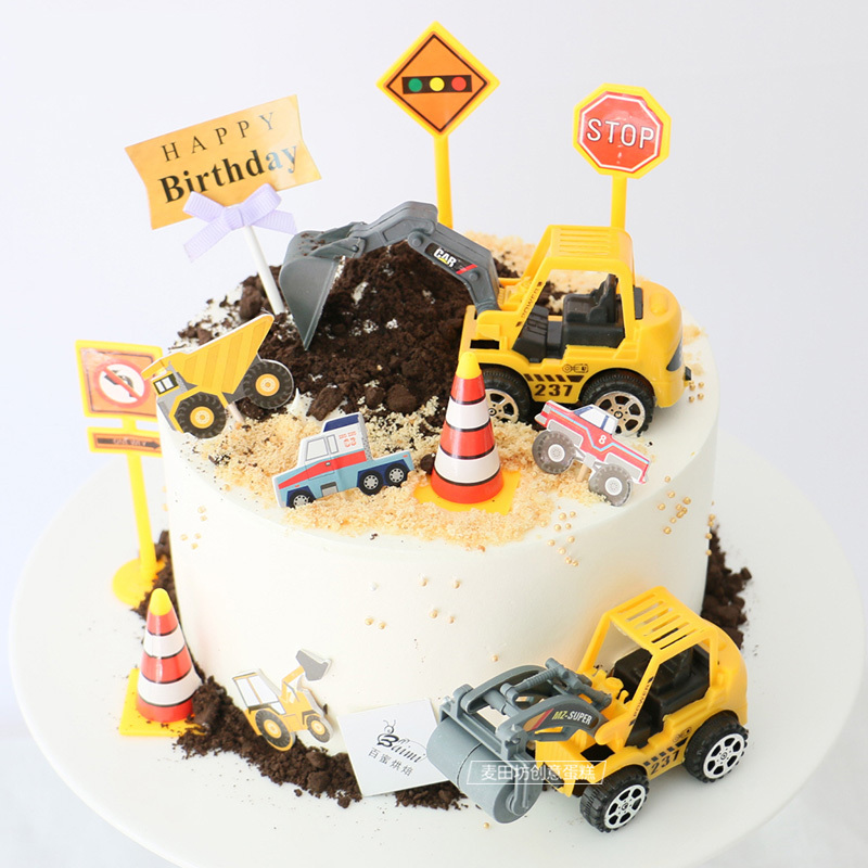 Decoration Costume Posing With Flag Engineering Car Dredger Road Signs Traffic Creative Children's Festival Birthday Child Fun Cake