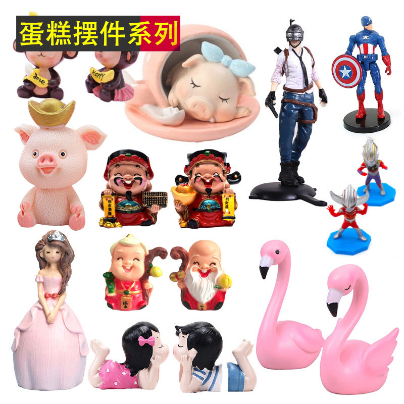 Baking Cake Decoration Anime Little Princess Resin Doll Piglet Ornament God of Fortune Girl Birthday Party Model