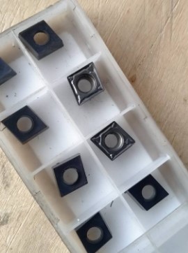 Numerical control blade Five gold tools with a large set of tools
