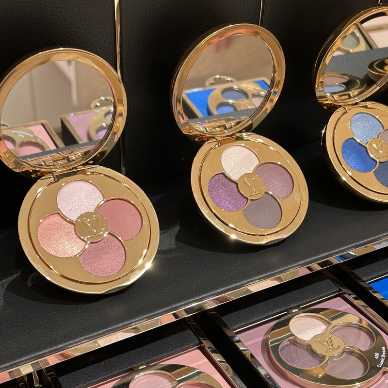 In Stock Louis Vuitton Louis Vuitton Lv Four-Color Eyeshadow 150 250 350 450 650 In Stock Louis Vuitton Louis Vuitton Lv Four-Color Eyeshadow 150 250 350 450 650