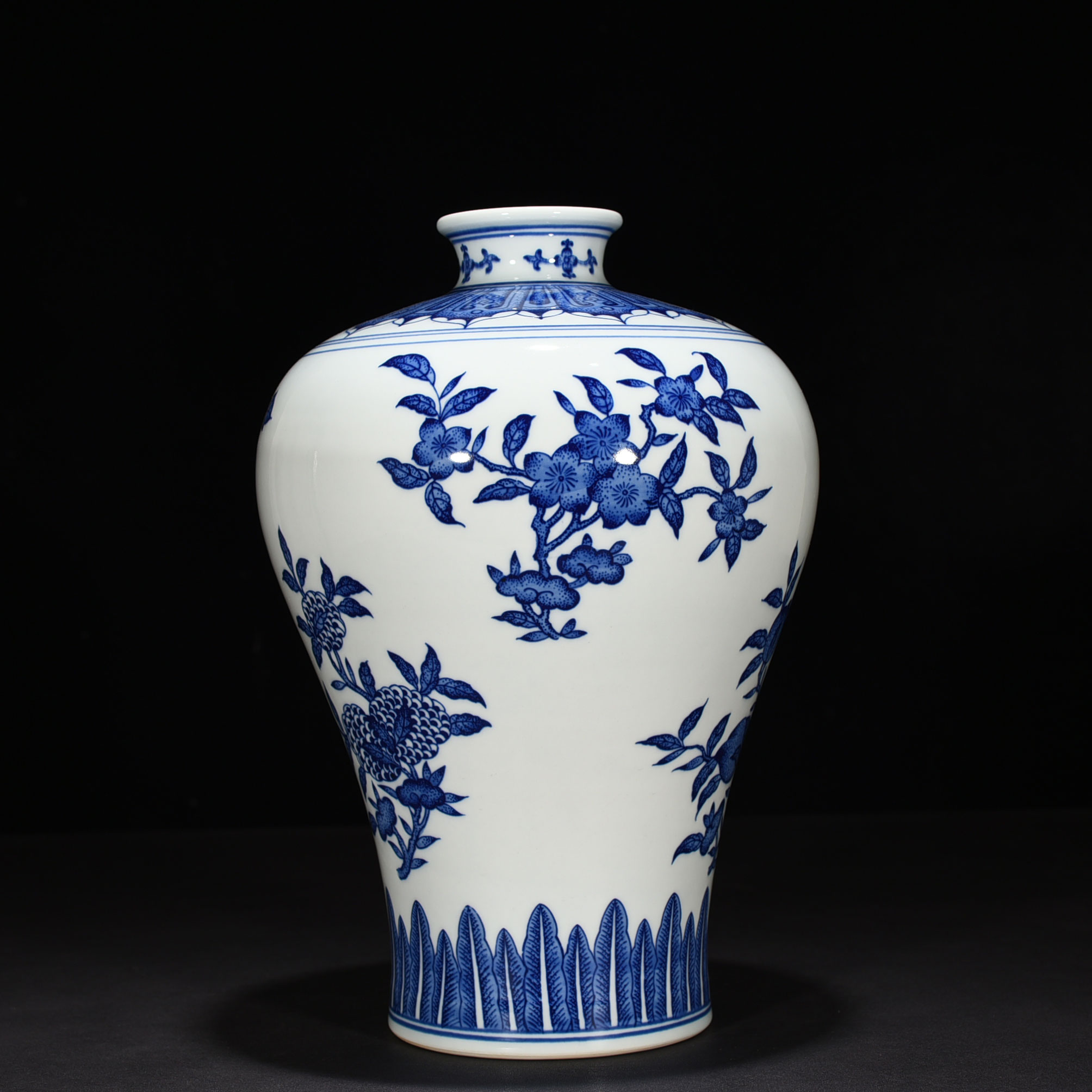 【横濱美術】大清乾隆年製(款 清代青花三果紋瓶 高20.7cm ★中国古玩骨董(同日落札同梱可）