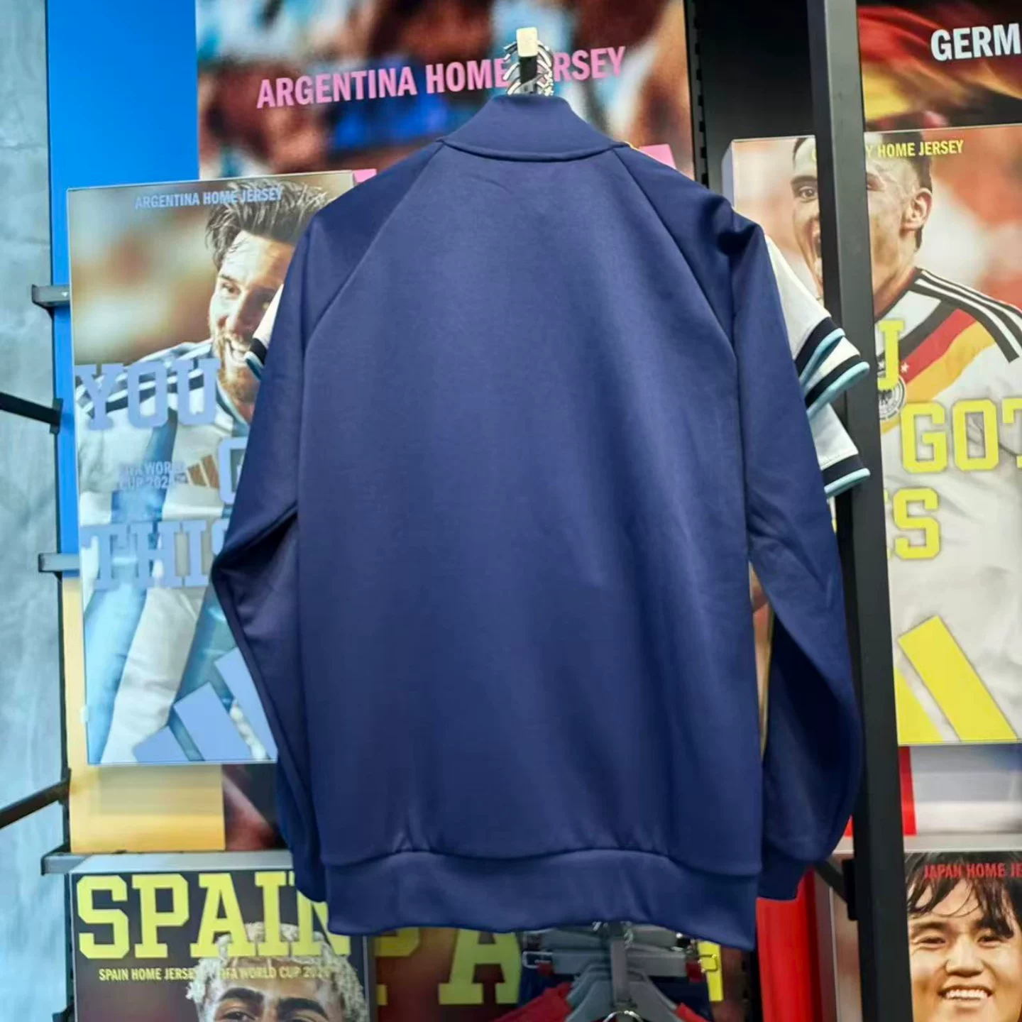 Почтенный оригинал Adidas Real Madrid клевер футбольная повседневная культура ретро пальто куртка KE3846