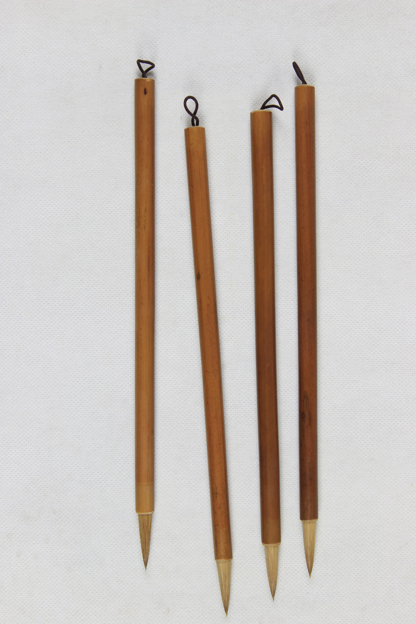 Yuhook pen Huayan pen Zhuang writing brush and small and medium regular script practice calligraphy beginners calligraphy practice pen