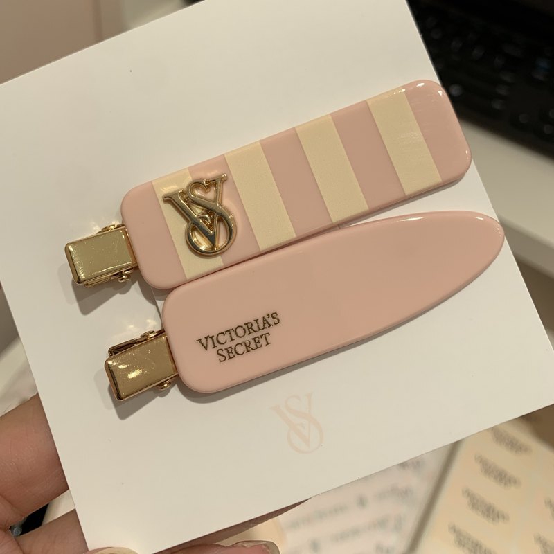 Victoria's Secret Hair Clips Pink Stripes Pair Gift Internet Celebrity Hair Accessories Hair Ties Headband Hair Ring Printed Style Victoria's Secret Hair Clips Pink Stripes Pair Gift Internet Celebrity Hair Accessories Hair Ties Headband Hair Ring Printed Style