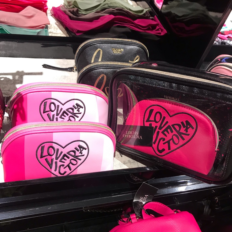 Authentic Victoria's Secret Leopard Print Makeup Bag Portable Love Heart Embroidery Coin Purse Storage Bag Authentic Victoria's Secret Leopard Print Makeup Bag Portable Love Heart Embroidery Coin Purse Storage Bag