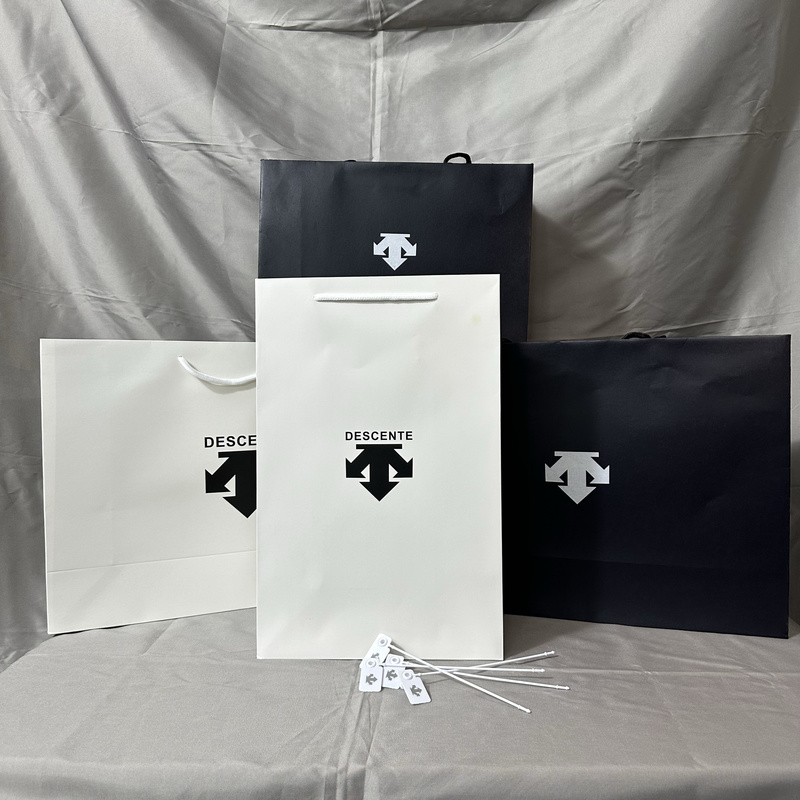 New Descente Original De Shoe and Clothing Shopping Bag Packaging Gift Bag for Gifting, Black and White Tote Bag
