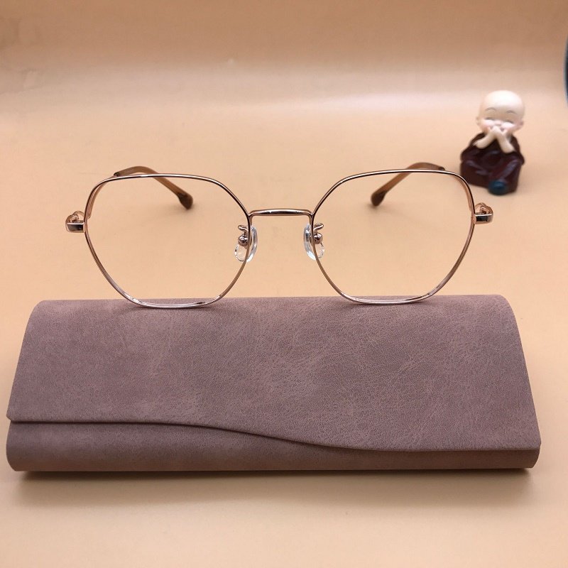 The height of the ultra - light fashion trend snake legs of the female frame of titanium frame is not obvious to 82038