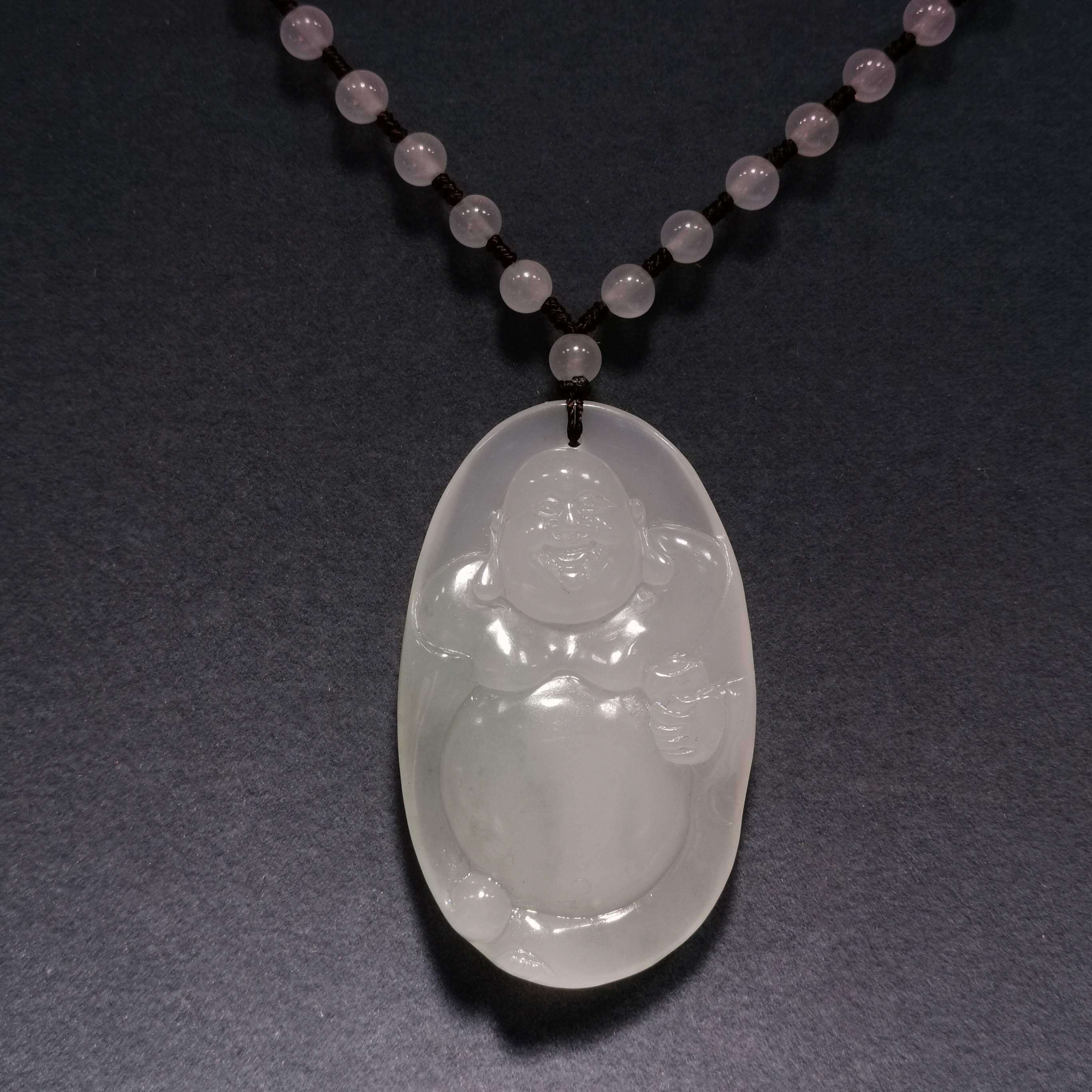 Guilin Chicken Blood Jade Dragon Wins Chicken Blood Stone Natural Jade Men and Women Pendant Tag Ice Seed Maitreya Buddha Direct Sales