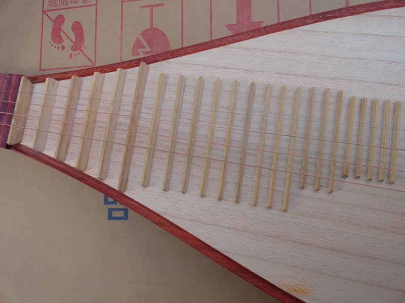 Nhà máy mới bắt đầu trực tiếp nhạc cụ quốc gia cho trẻ em gỗ cứng gỗ gụ đặc biệt bằng gỗ hồng mộc đánh bóng người lớn đàn tranh việt nam