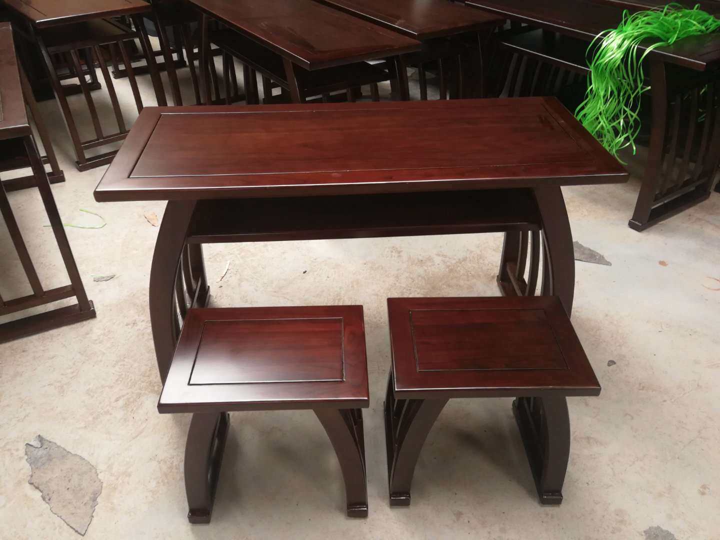 Calligraphy class State school desk Students desk desk desk desk Imitation ancient school desk State school and chairs National school desk painting and calligraphy desk